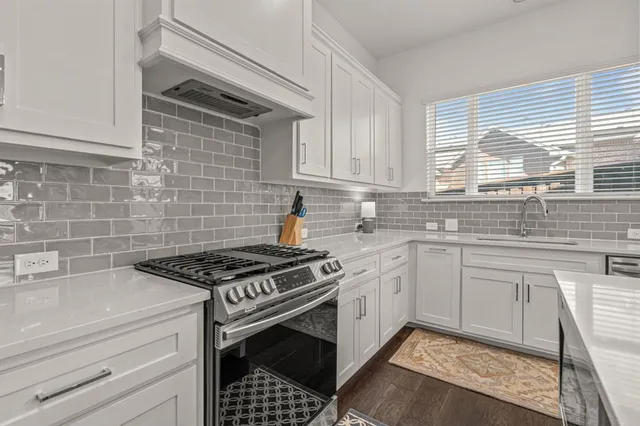 $429,900 | 6324 Oakbend Circle, Fort Worth, TX 76132