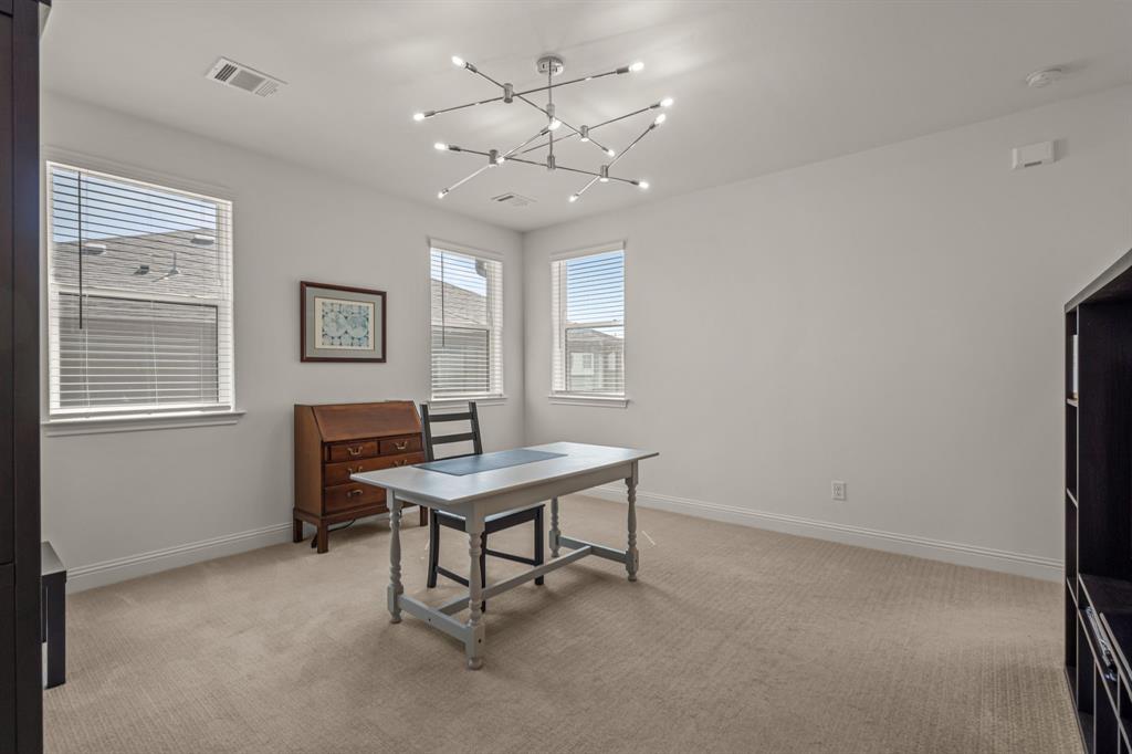 6324 Oakbend Circle Fort Worth, TX 76132 - Photo 17 of 35