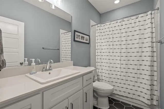 $429,900 | 6324 Oakbend Circle, Fort Worth, TX 76132