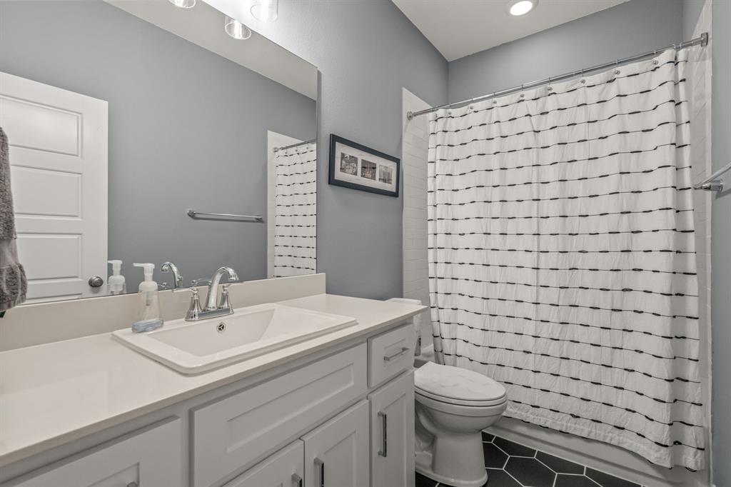 6324 Oakbend Circle Fort Worth, TX 76132 - Photo 29 of 35