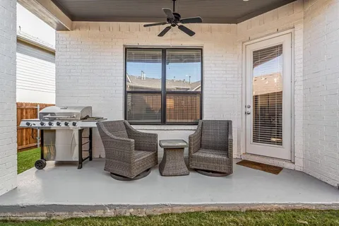 $429,900 | 6324 Oakbend Circle, Fort Worth, TX 76132