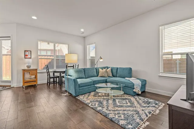 $429,900 | 6324 Oakbend Circle, Fort Worth, TX 76132