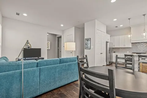 $429,900 | 6324 Oakbend Circle, Fort Worth, TX 76132