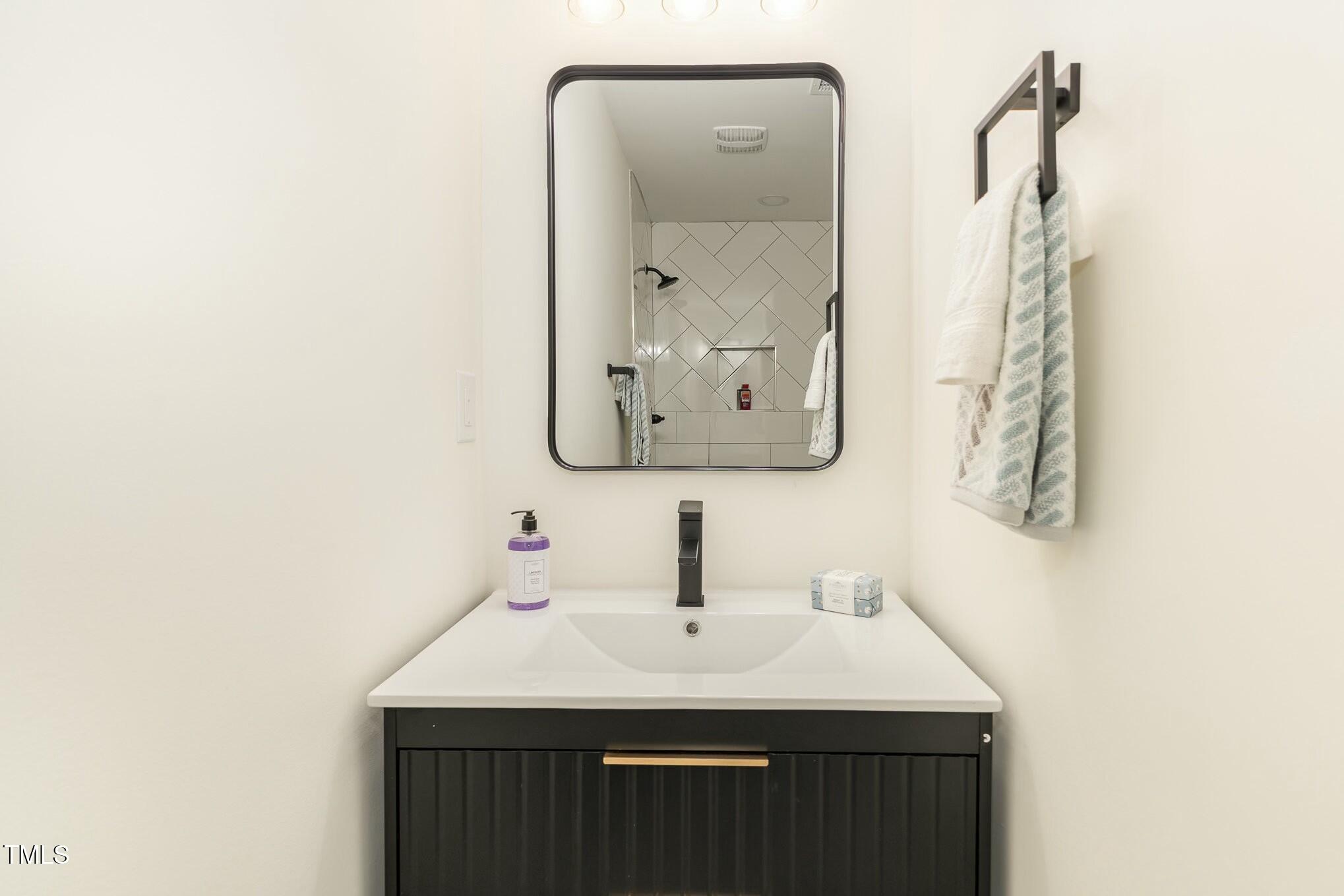 2405 Lane Street Durham, NC 27707 - Photo 11 of 17 tempImagecxjkpQ