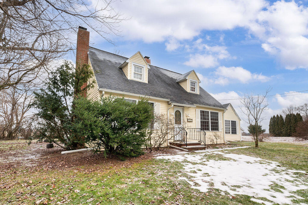 6608 North Branch Road Benton Harbor, MI 49022 - Photo 5 of 40 a3