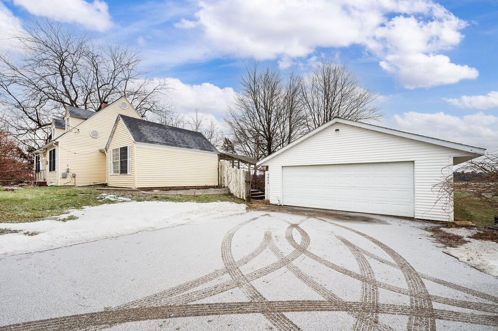 6608 North Branch Road Benton Harbor, MI 49022 - Photo 7 of 40 a5