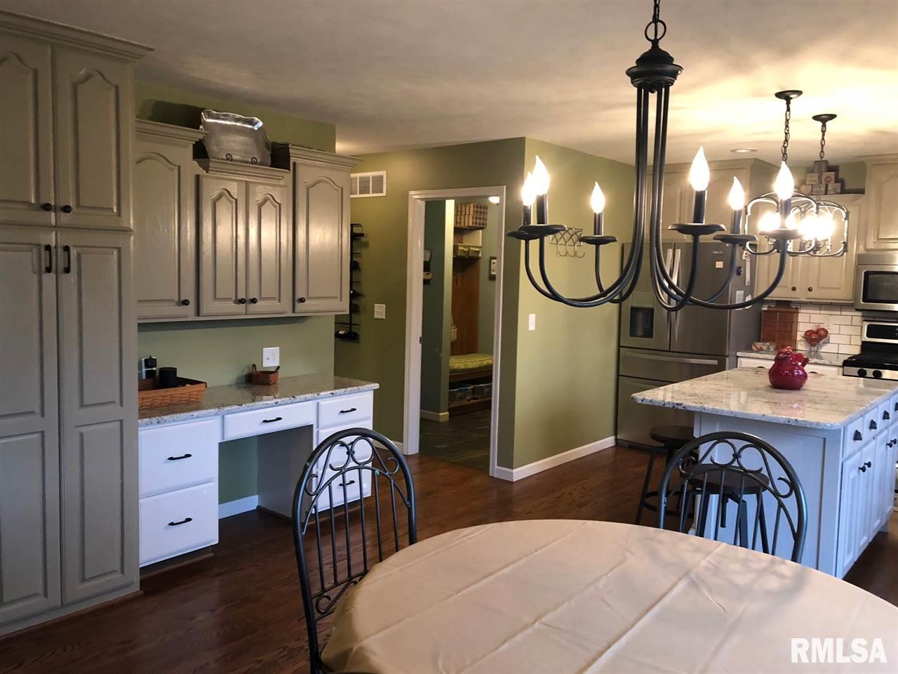 1508 Redbird Ridge Drive Metamora, IL 61548 - Photo 12 of 36 Gallery Image 12