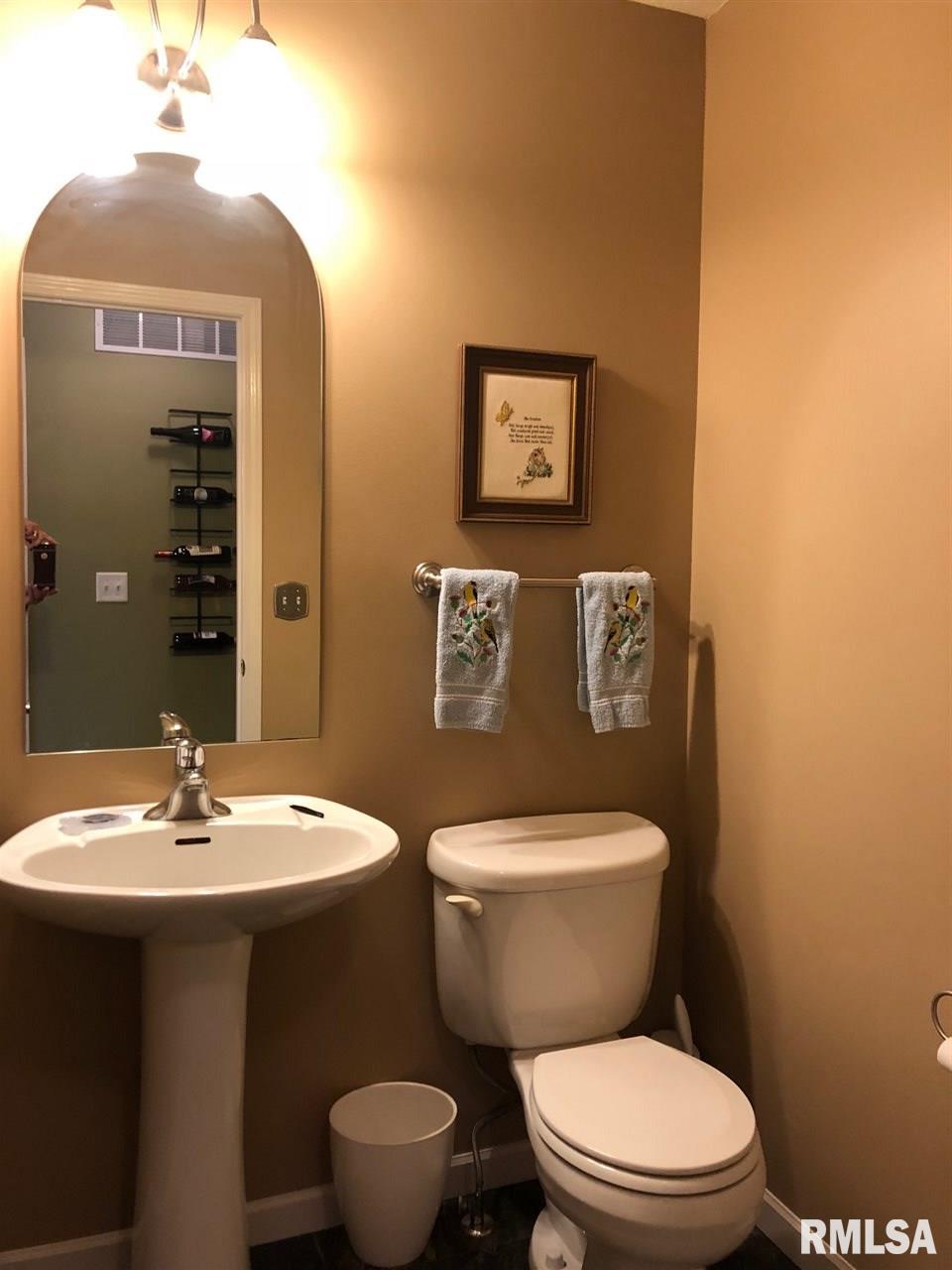 1508 Redbird Ridge Drive Metamora, IL 61548 - Photo 16 of 36 Gallery Image 16