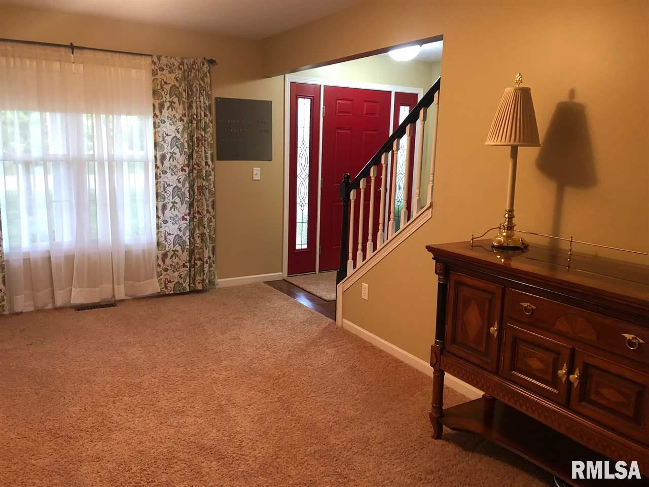 1508 Redbird Ridge Drive Metamora, IL 61548 - Photo 10 of 36 Gallery Image 10