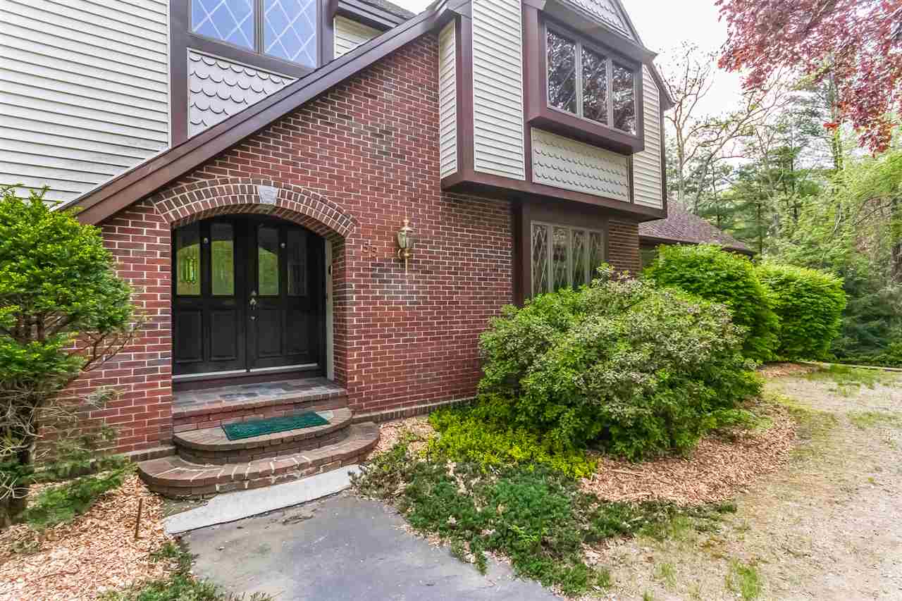 55 Tallant Road Pelham, NH 03076 - Photo 3 of 40