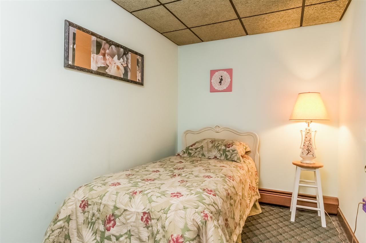 55 Tallant Road Pelham, NH 03076 - Photo 31 of 40