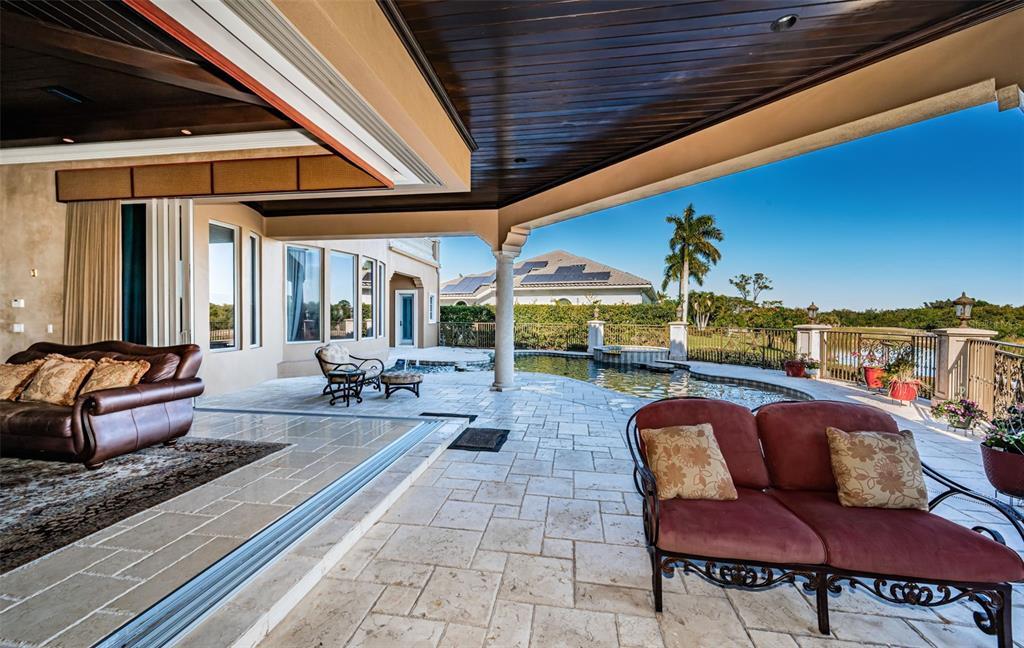 9209 Silverthorn Road Seminole, FL 33777 - Photo 71 of 90 Gallery Image 71