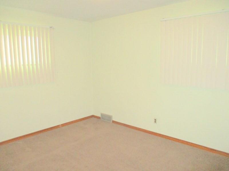 506 Ritchie Place Aliquippa, PA 15001 - Photo 15 of 30 Gallery Image 15