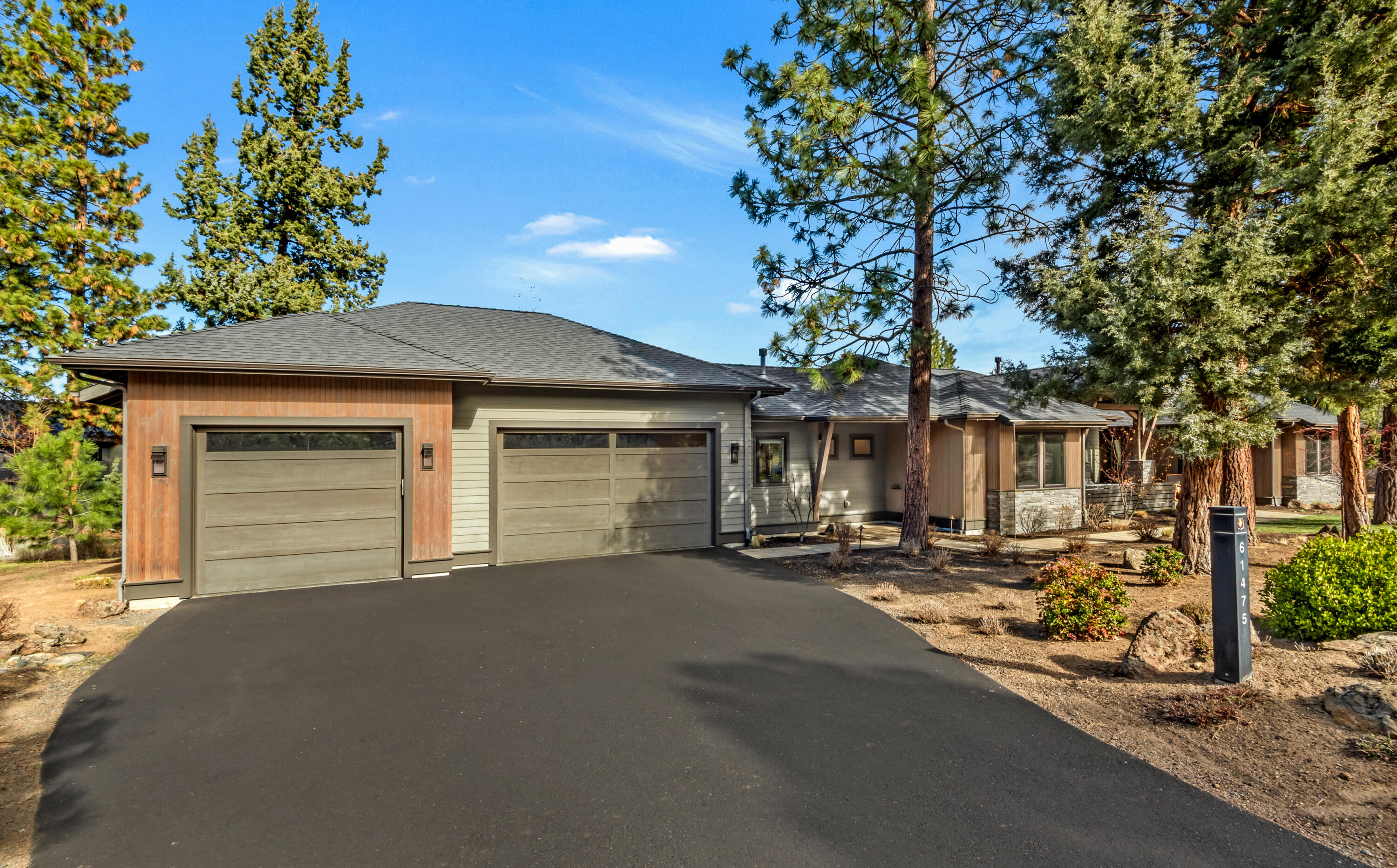 61475 Meeks Trail Bend, OR 97702 - Photo 3 of 35 03