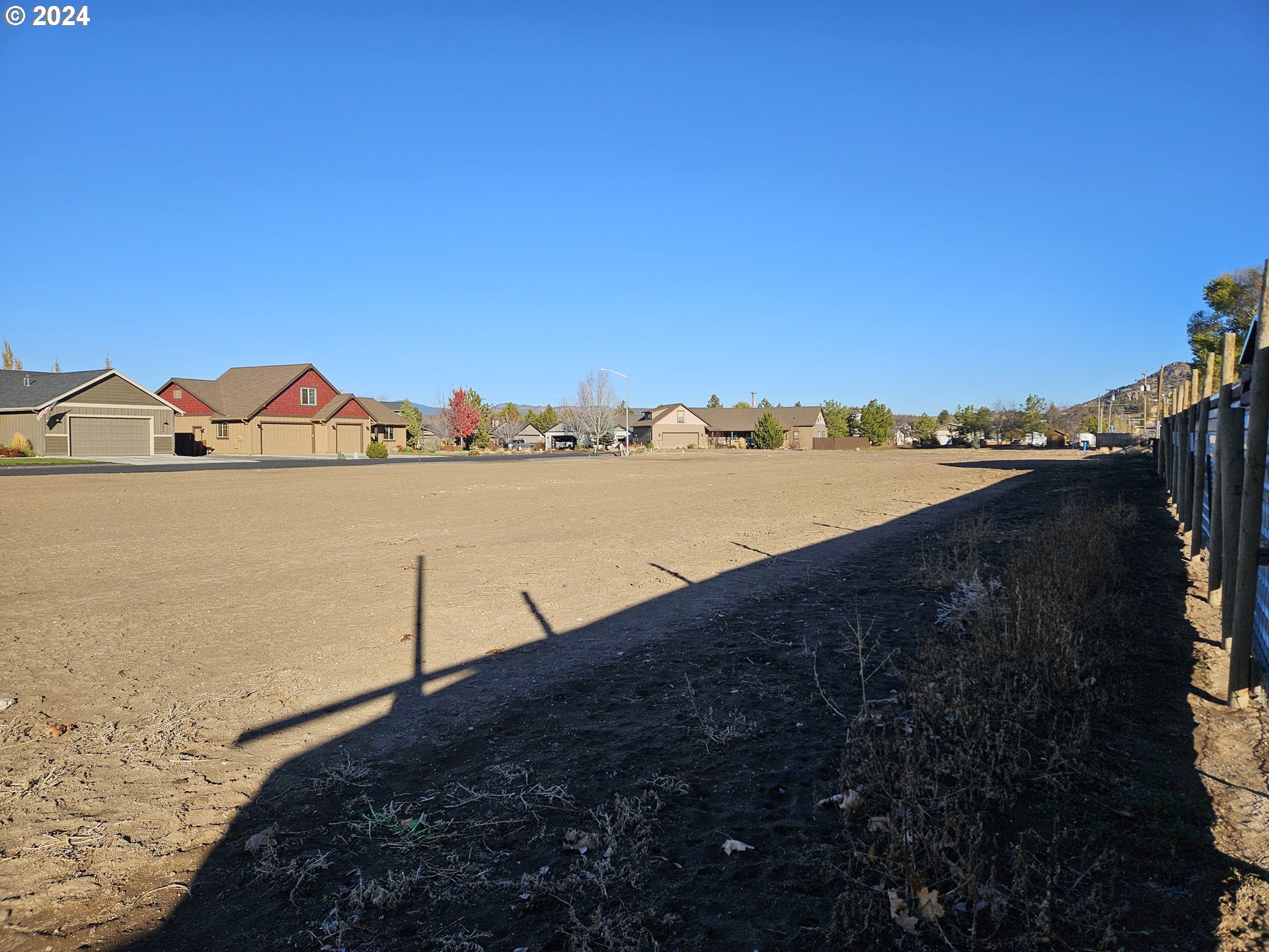 240 Northwest Saddle Ridge Loop Prineville, OR 97754 - Photo 4 of 10