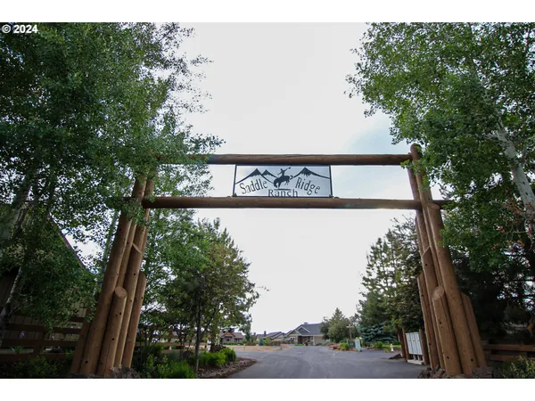 $174,999 | 240 Northwest Saddle Ridge Loop, Prineville, OR 97754