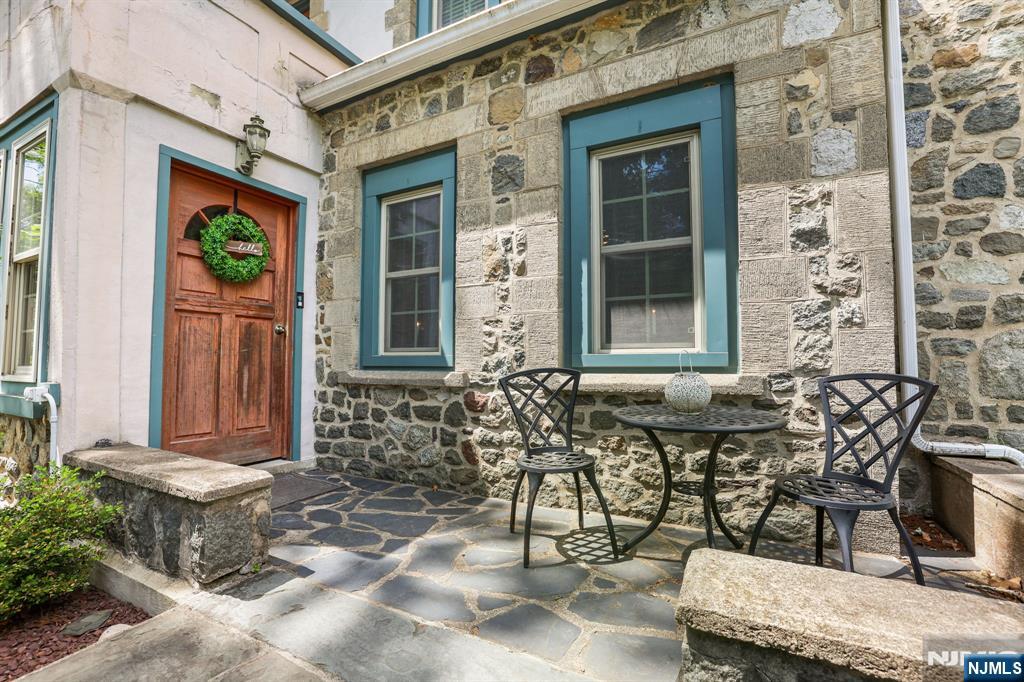 26 Maple Road Ringwood, NJ 07456 - Photo 4 of 36