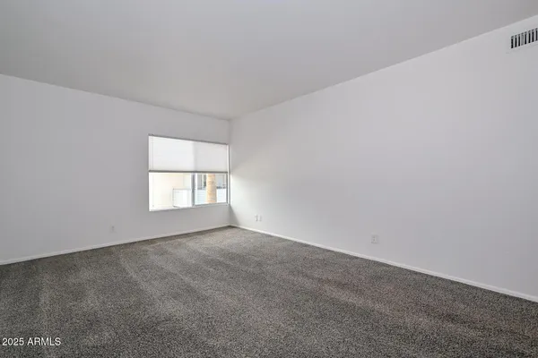 $295,000 | 100 West Maryland Avenue, Unit P2, Phoenix, AZ 85013