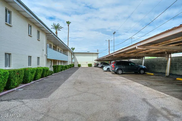 $295,000 | 100 West Maryland Avenue, Unit P2, Phoenix, AZ 85013