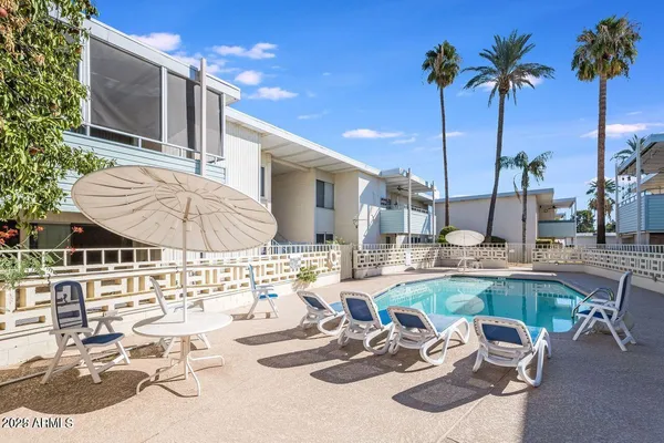 $295,000 | 100 West Maryland Avenue, Unit P2, Phoenix, AZ 85013