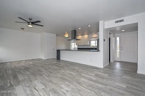 $295,000 | 100 West Maryland Avenue, Unit P2, Phoenix, AZ 85013