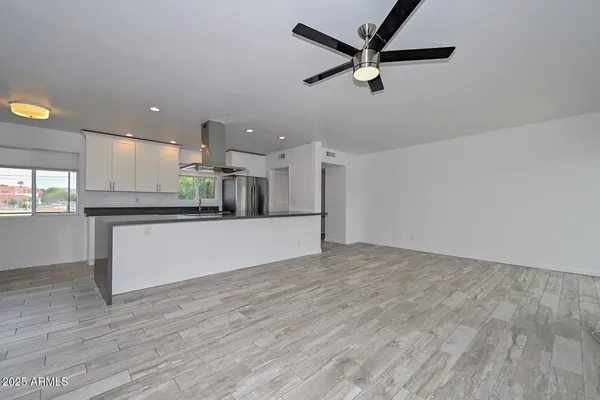 $295,000 | 100 West Maryland Avenue, Unit P2, Phoenix, AZ 85013