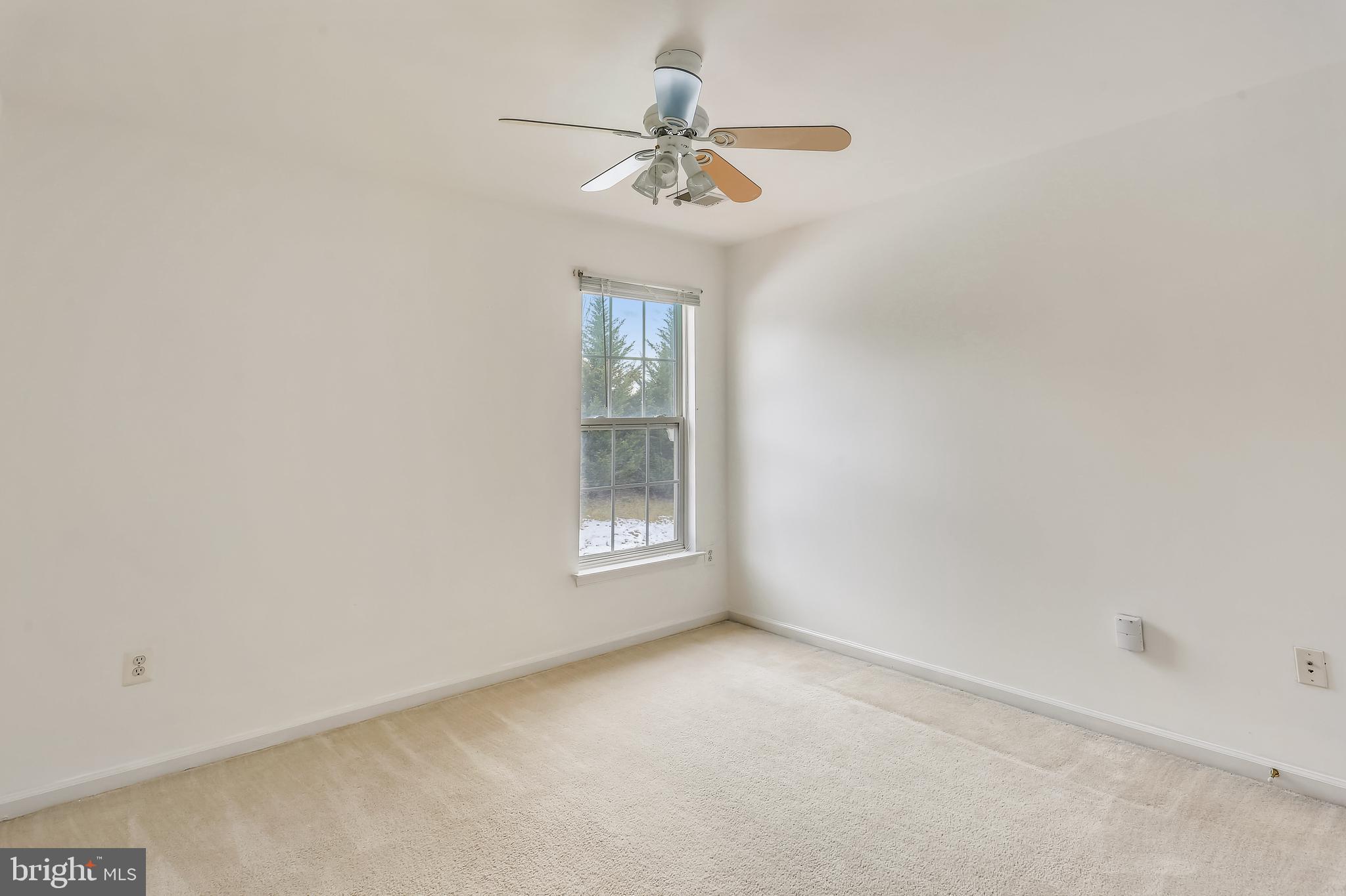 18519 Cornflower Road Boyds, MD 20841 - Photo 21 of 35 Upstairs Bedroom #3