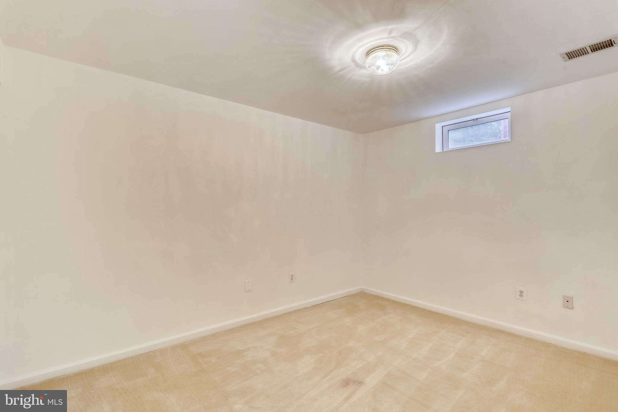 18519 Cornflower Road Boyds, MD 20841 - Photo 25 of 35 Lower Level 2rd finished Room (Office/Guest Room)