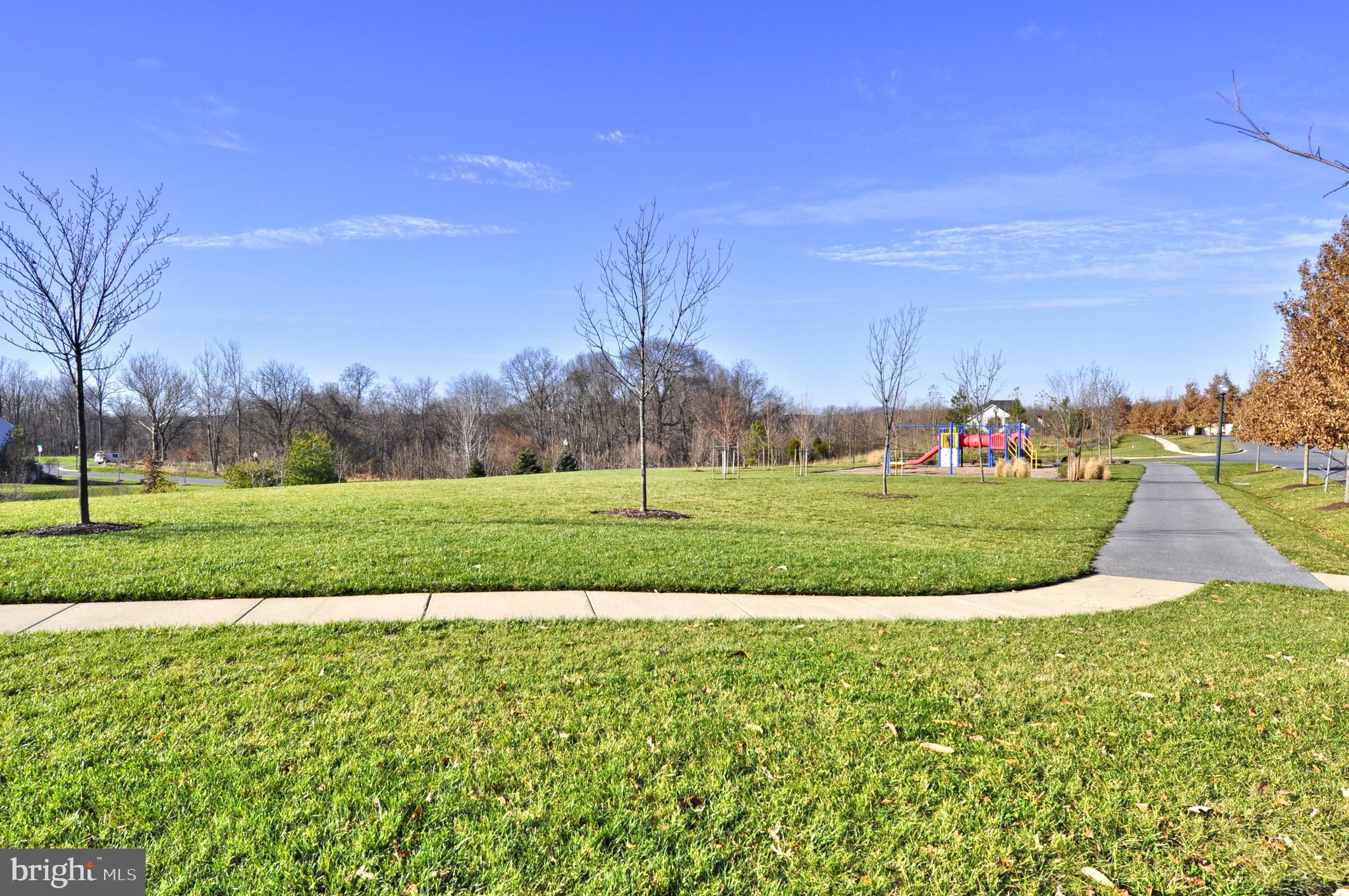 18519 Cornflower Road Boyds, MD 20841 - Photo 35 of 35 Neighborhood Walking Paths