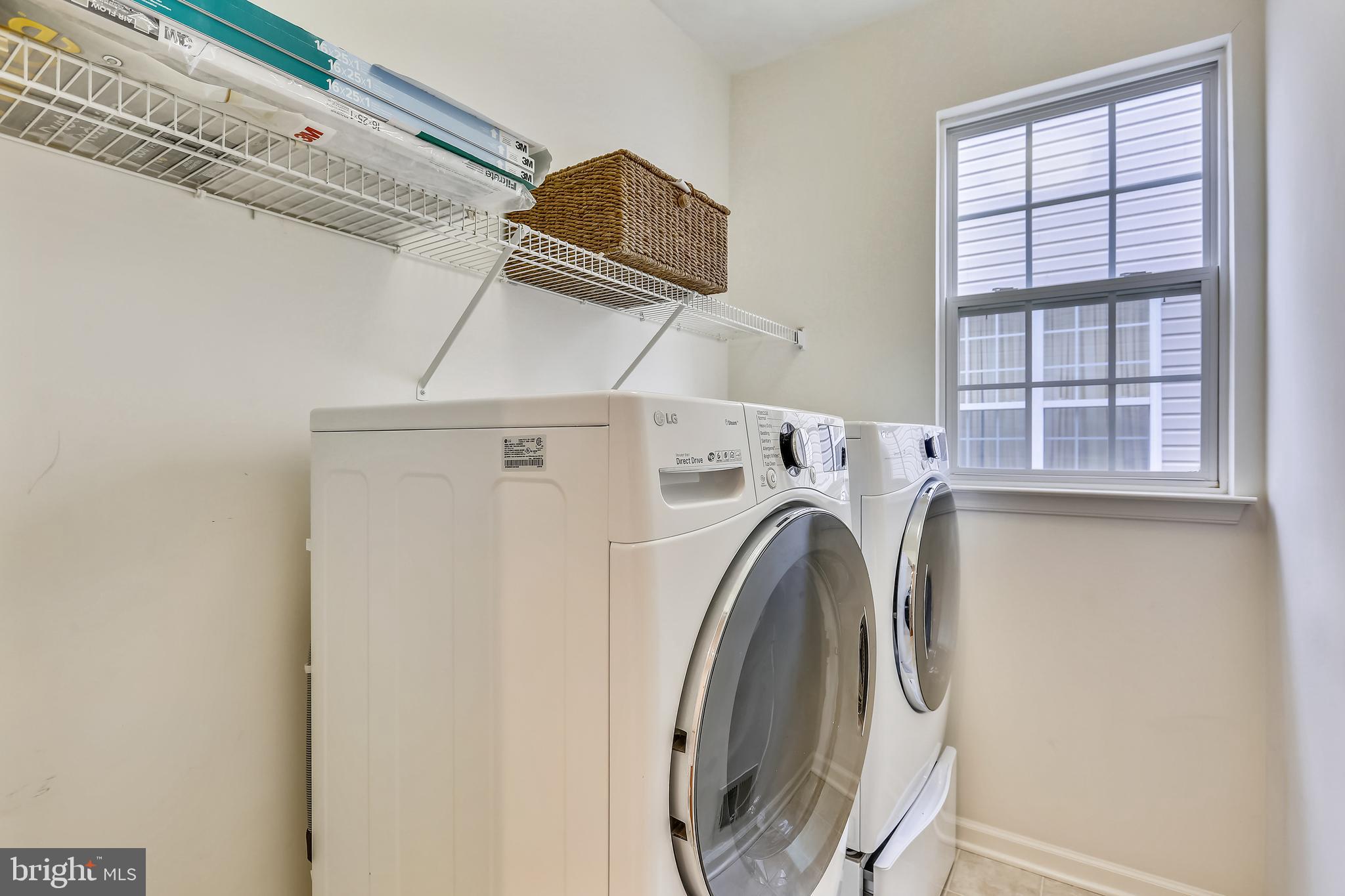 18519 Cornflower Road Boyds, MD 20841 - Photo 10 of 35 Main Floor Laundry Room with upgraded Washer/Dryer