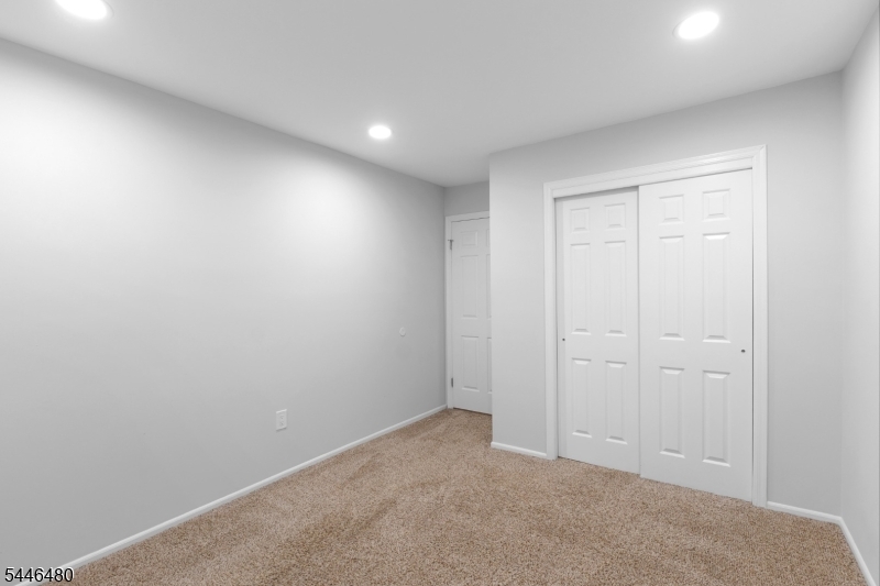 207 Patriots Road Morris Plains, NJ 07950 - Photo 21 of 30 Gallery Image 21