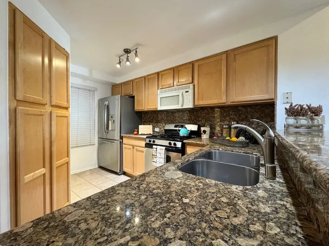 $478,000 | 320 Caldecott Lane, Unit 127, Oakland, CA 94618