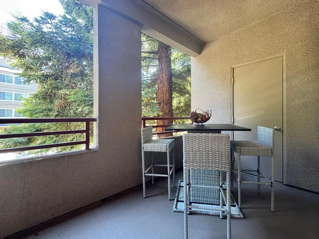 $478,000 | 320 Caldecott Lane, Unit 127, Oakland, CA 94618