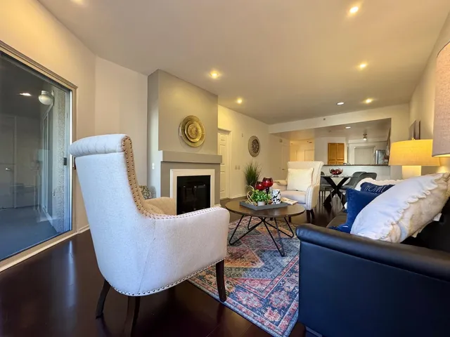 $478,000 | 320 Caldecott Lane, Unit 127, Oakland, CA 94618