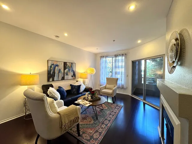$478,000 | 320 Caldecott Lane, Unit 127, Oakland, CA 94618