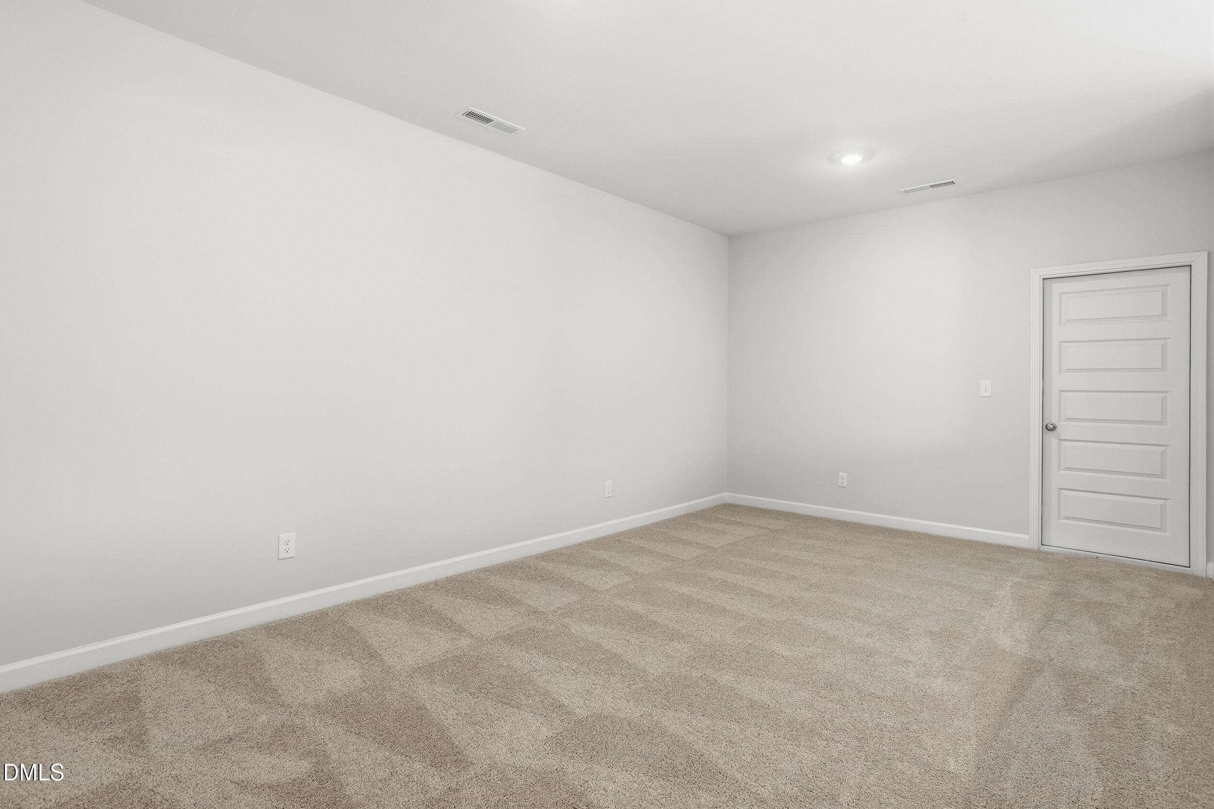 1109 Bell Heather Road, Unit 5 Durham, NC 27703 - Photo 17 of 35 FMWeb19