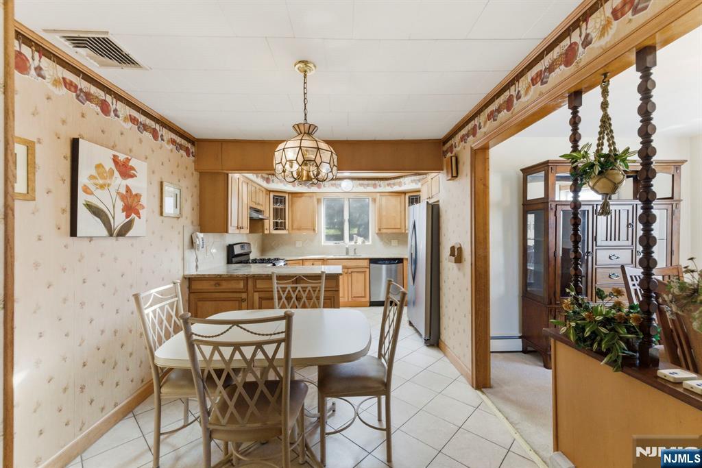 37 Farmingdale Road Wayne, NJ 07470 - Photo 12 of 49