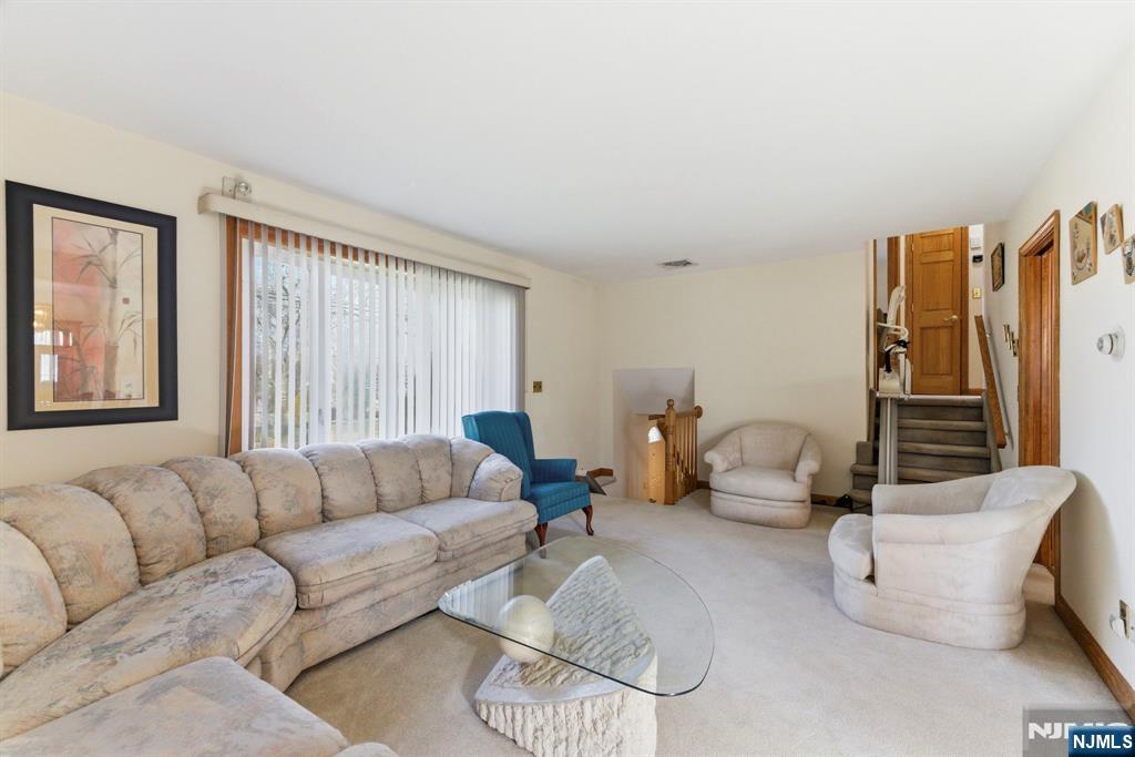 37 Farmingdale Road Wayne, NJ 07470 - Photo 20 of 49