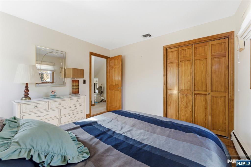 37 Farmingdale Road Wayne, NJ 07470 - Photo 31 of 49