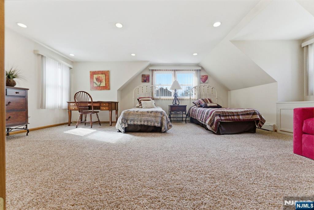 37 Farmingdale Road Wayne, NJ 07470 - Photo 32 of 49