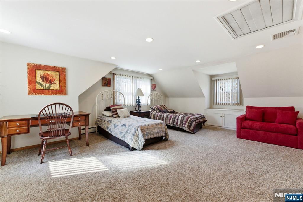 37 Farmingdale Road Wayne, NJ 07470 - Photo 36 of 49