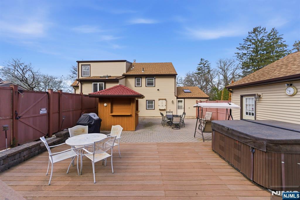 37 Farmingdale Road Wayne, NJ 07470 - Photo 42 of 49