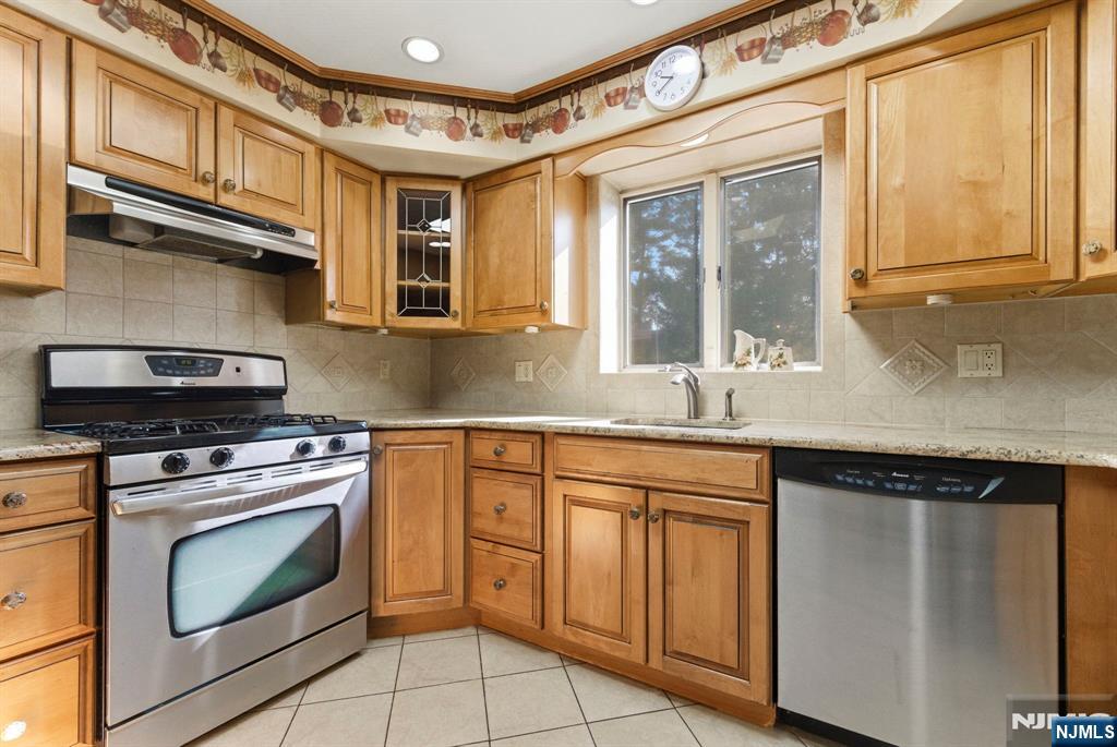 37 Farmingdale Road Wayne, NJ 07470 - Photo 6 of 49