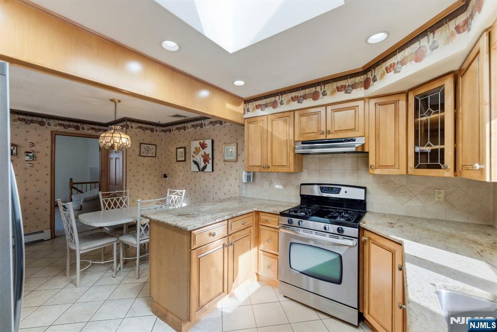 37 Farmingdale Road Wayne, NJ 07470 - Photo 9 of 49