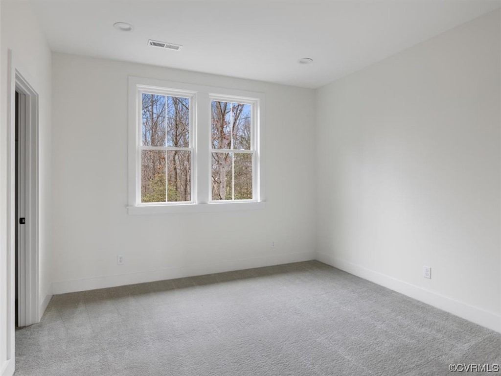10712 River Fall Path Glen Allen, VA 23059 - Photo 5 of 28 an empty room with a window