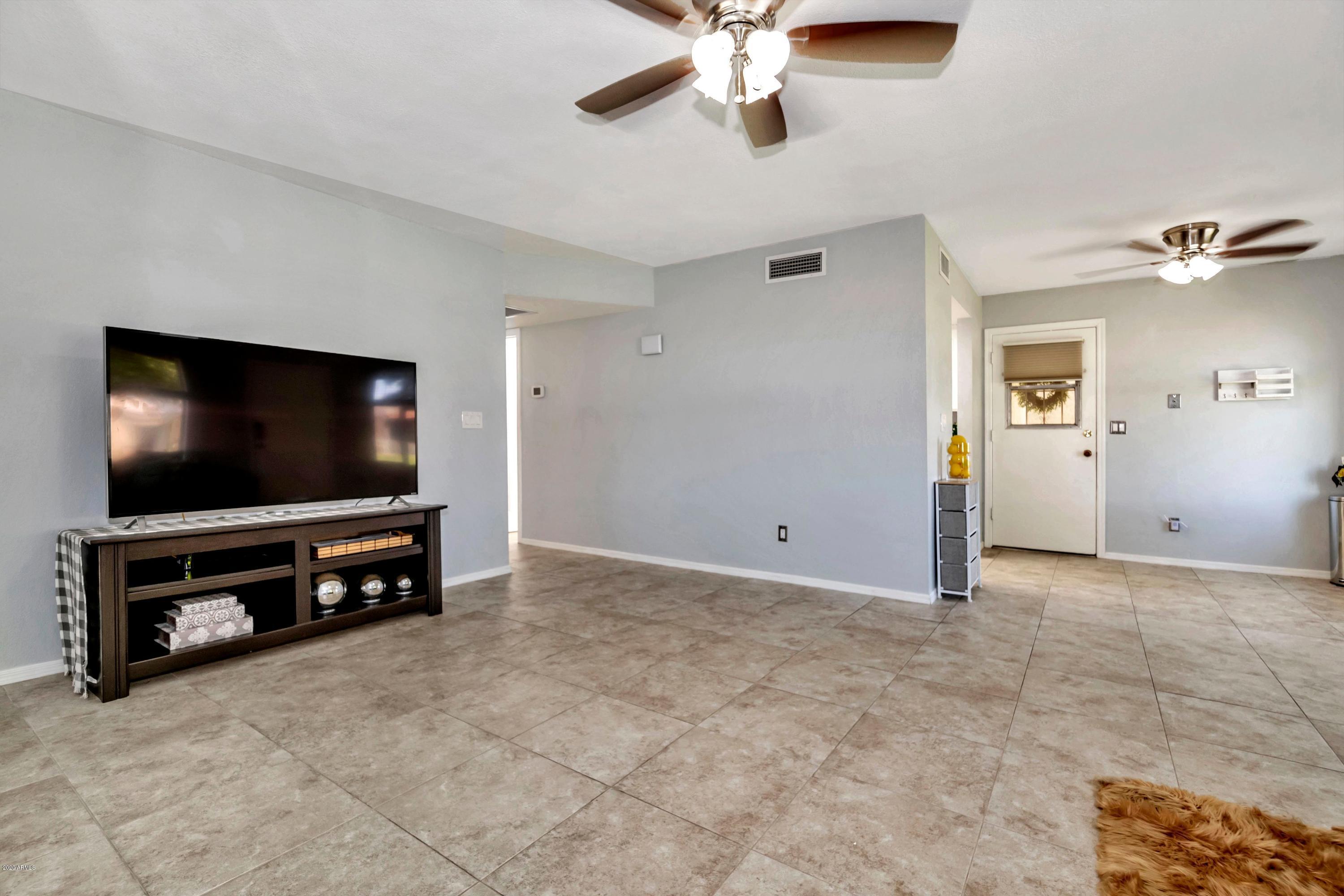 2267 North Recker Road Mesa, AZ 85215 - Photo 8 of 30 2267 N Re-008-013-DLB 5816-MLS_Size