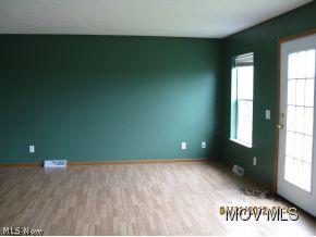 1696 McNeal Road Waterford, OH 45786 - Photo 4 of 8 Living Room