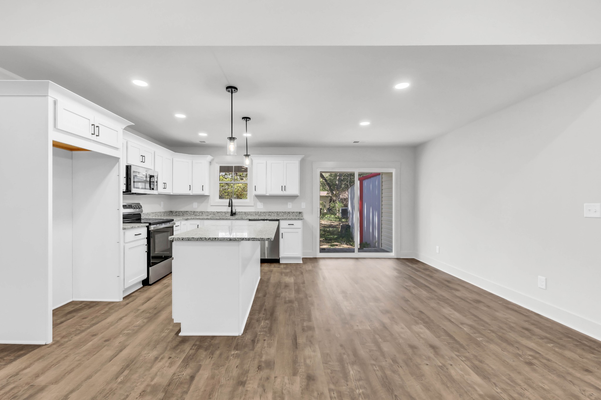 205 Jordan Road Clarksville, TN 37042 - Photo 13 of 35