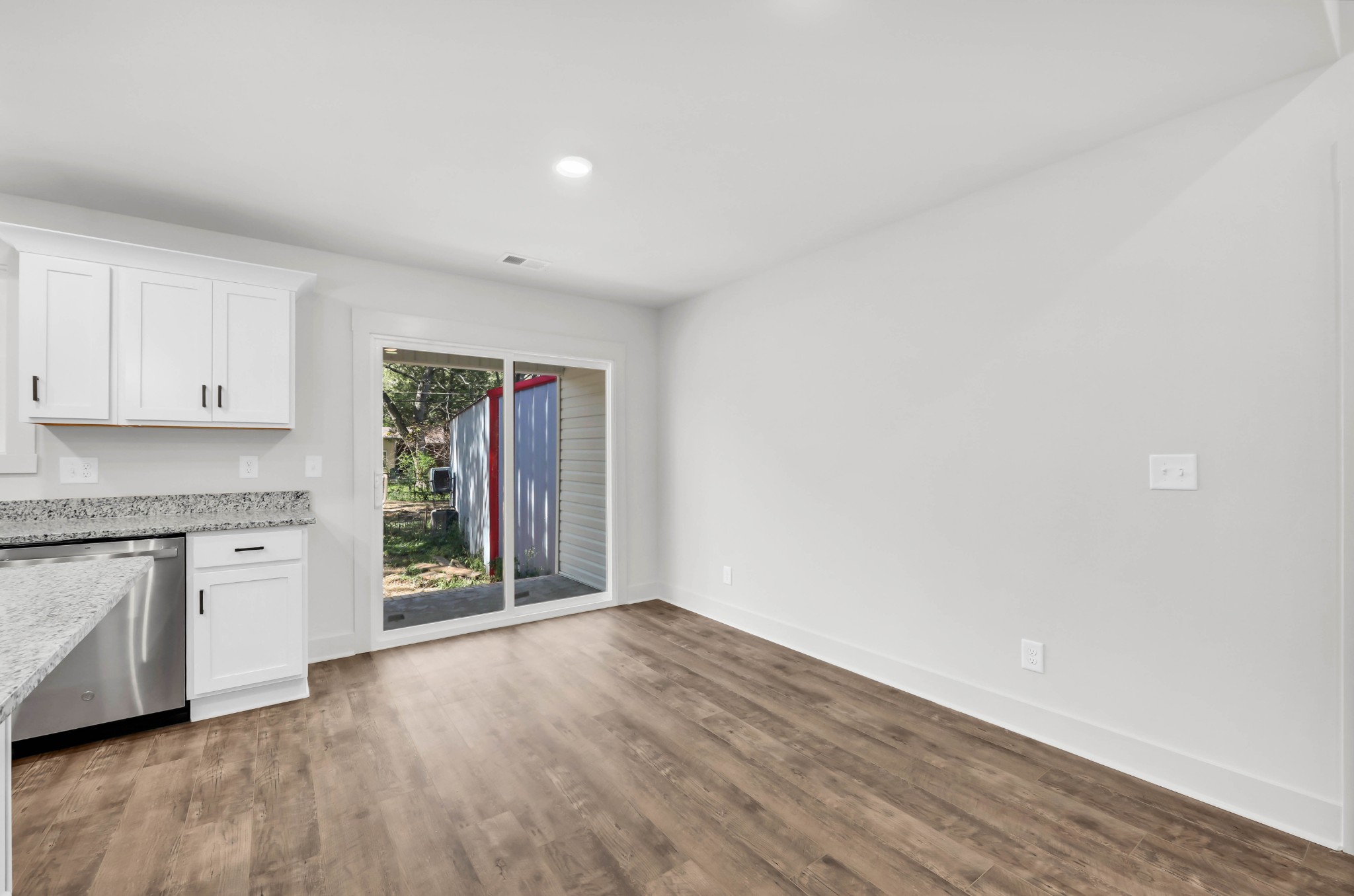 205 Jordan Road Clarksville, TN 37042 - Photo 16 of 35