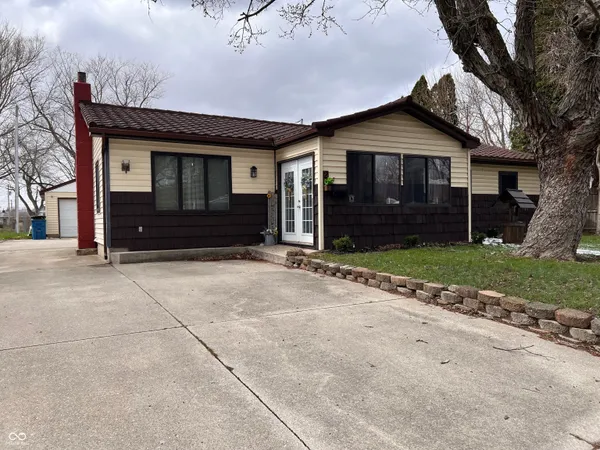 $189,500 | 2 Walden Drive, Gas City, IN 46933